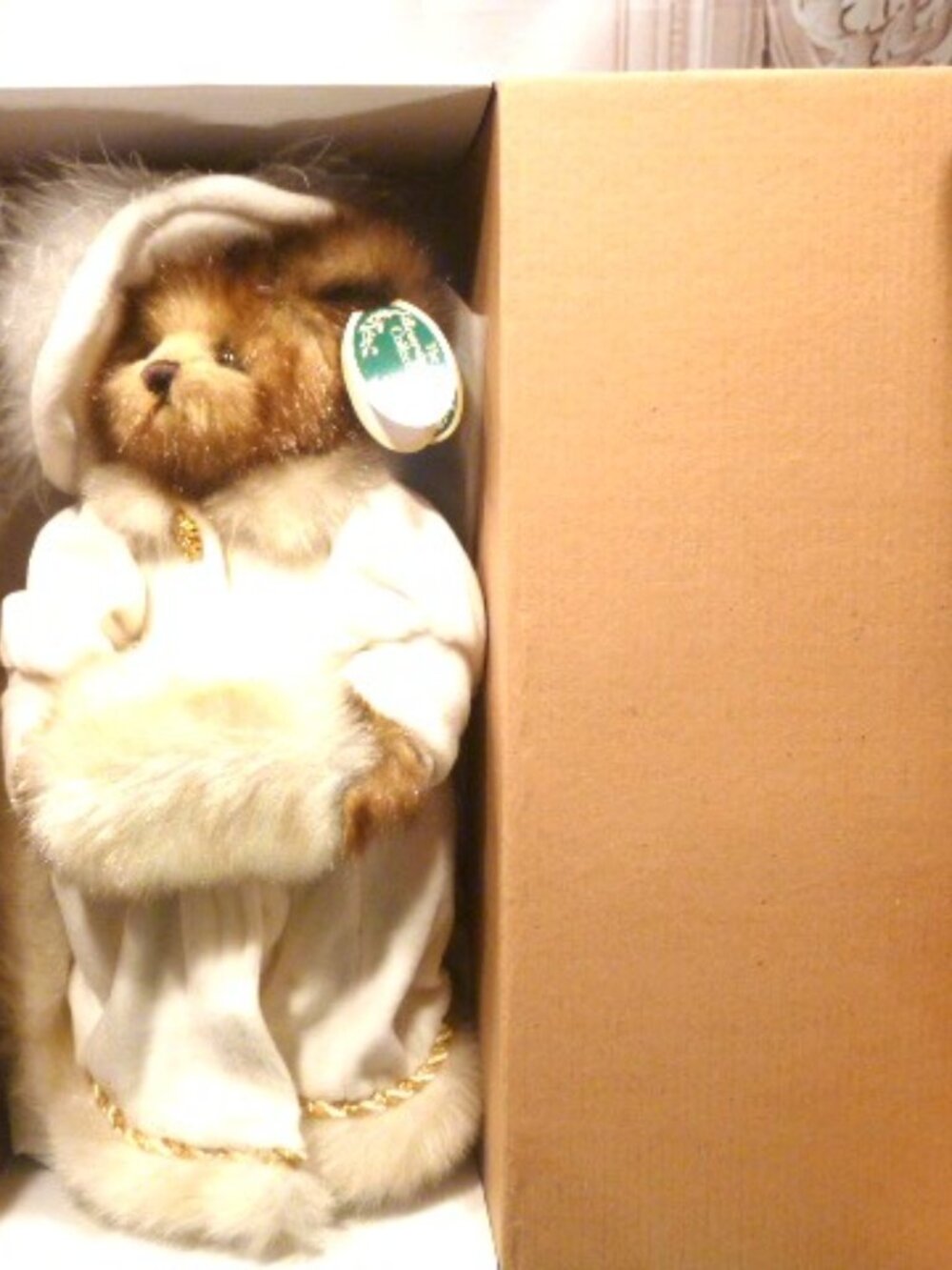 The Bearington Collection Victoria